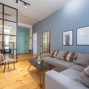 https://gallery-hostel-tbilisi.alltbilisihotels.com