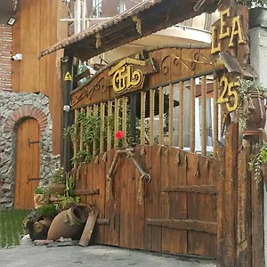 https://lea-guest-house.alltbilisihotels.com